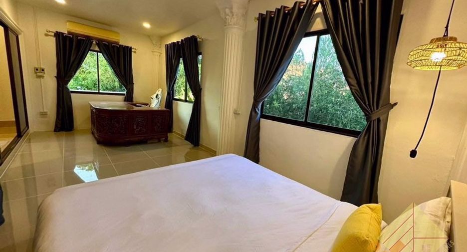 For rent 5 bedrooms house in Jomtien, Pattaya