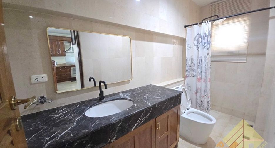 Casa en venta de 3 habitaciones en Pratumnak, Pattaya