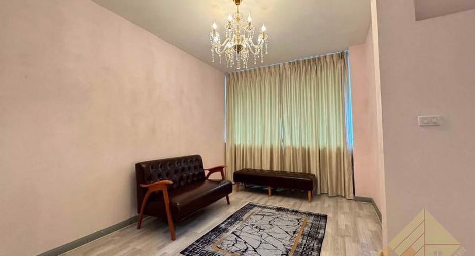 Haus zum Kauf mit 5 Zimmer in East Pattaya, Pattaya
