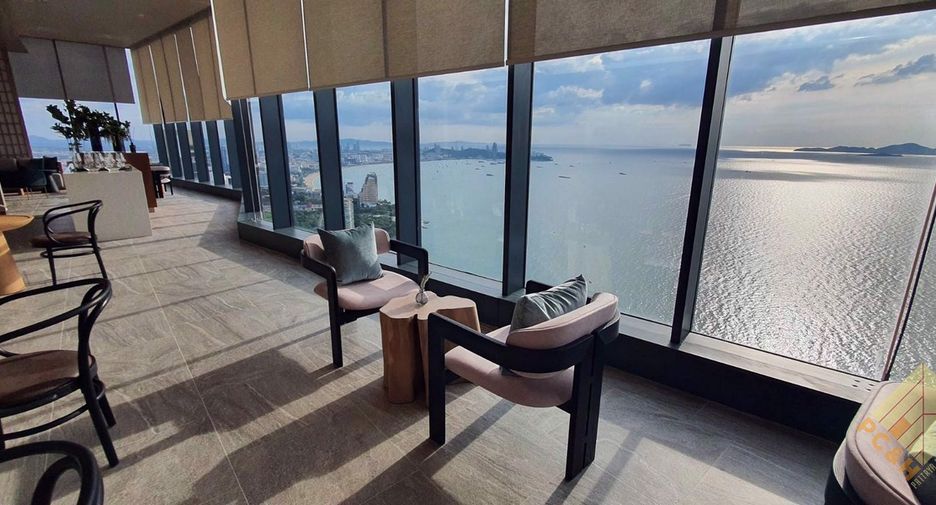 For rent 2 bedrooms condo in North Pattaya, Pattaya