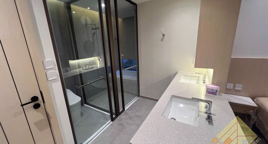 For rent 2 bedrooms condo in North Pattaya, Pattaya
