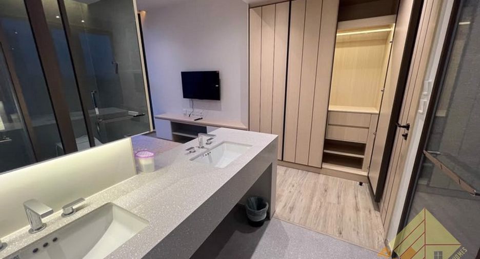 For rent 2 bedrooms condo in North Pattaya, Pattaya