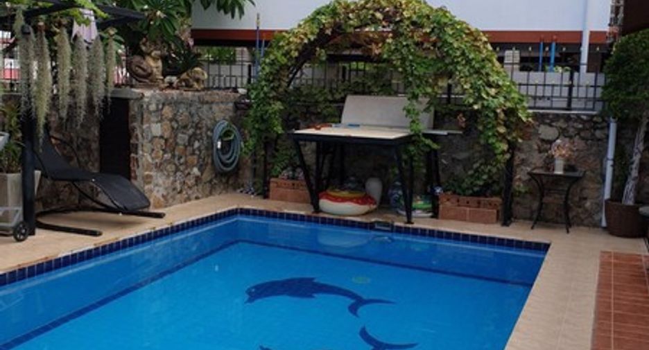 Casa en venta de 3 habitaciones en Pratumnak, Pattaya
