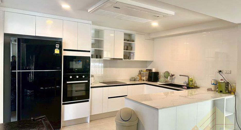 Haus zum Kauf mit 3 Zimmer in Bang Lamung, Chonburi