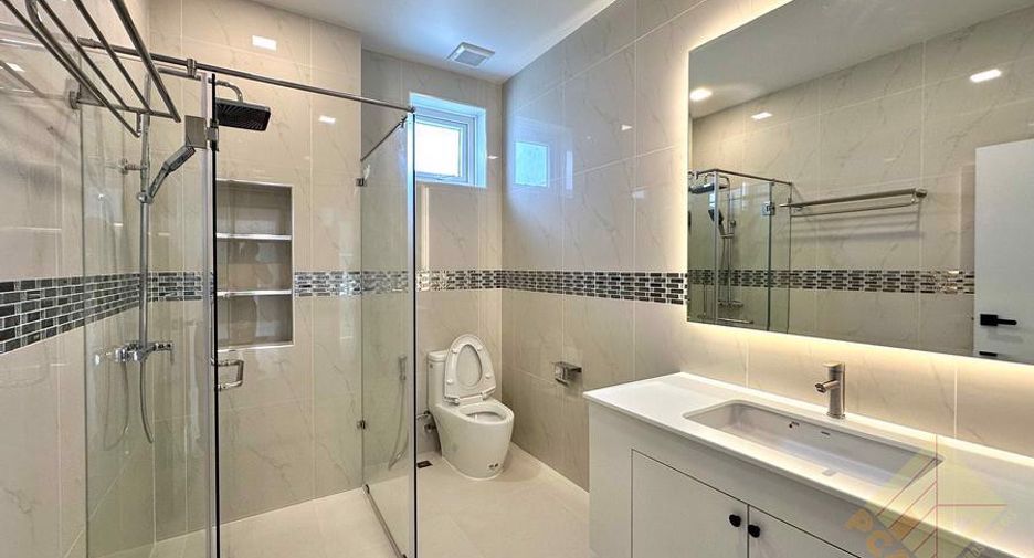 À vendre 3 chambres maison à Huay Yai, Pattaya