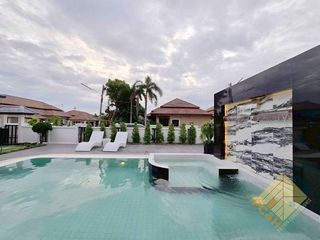 À louer 5 chambres maison à Bang Lamung, Chonburi