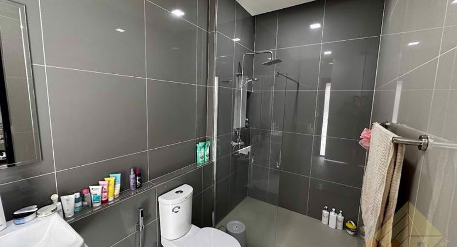 À vendre 2 chambres maison à Huay Yai, Pattaya