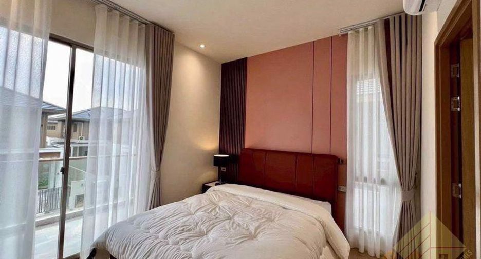 For sale 4 bedrooms house in Bang Lamung, Chonburi