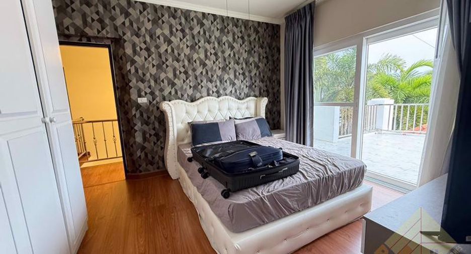 For sale 3 bedrooms house in South Pattaya, Pattaya