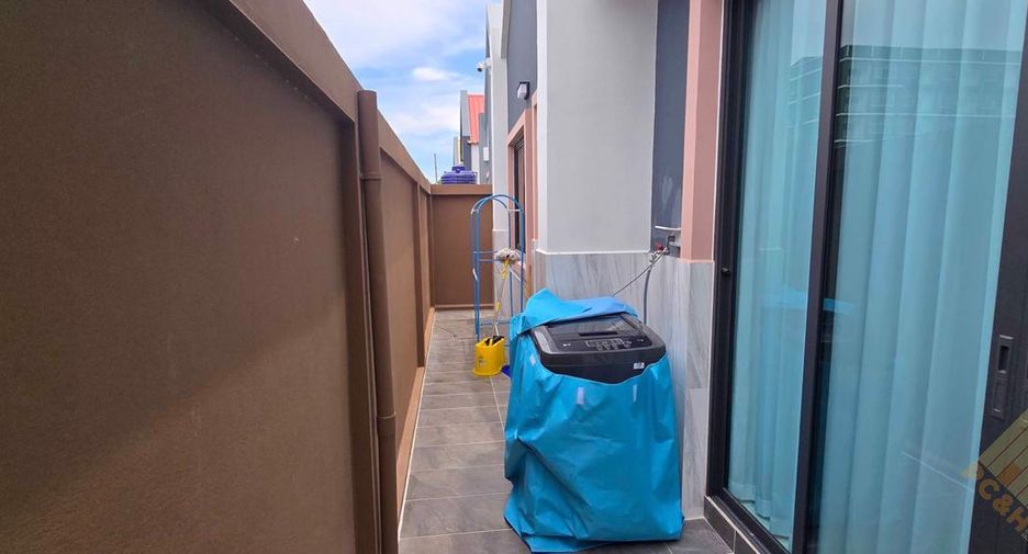 For rent 5 bedrooms house in Jomtien, Pattaya