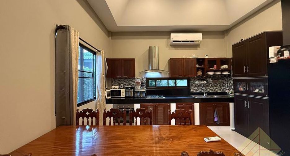 For sale 3 bedrooms house in Jomtien, Pattaya