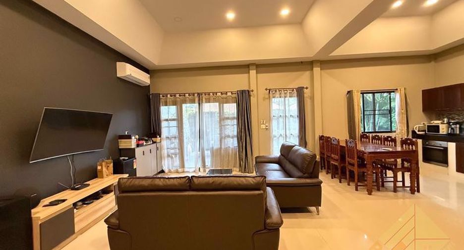 For sale 3 bedrooms house in Jomtien, Pattaya
