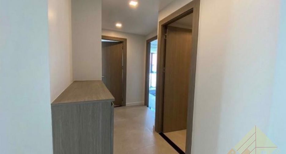 Аренда и продажа 3 спальни кондо в Йомтиен, Паттайя