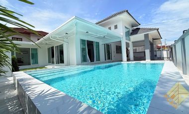 For sale 3 bedrooms house in East Pattaya, Pattaya