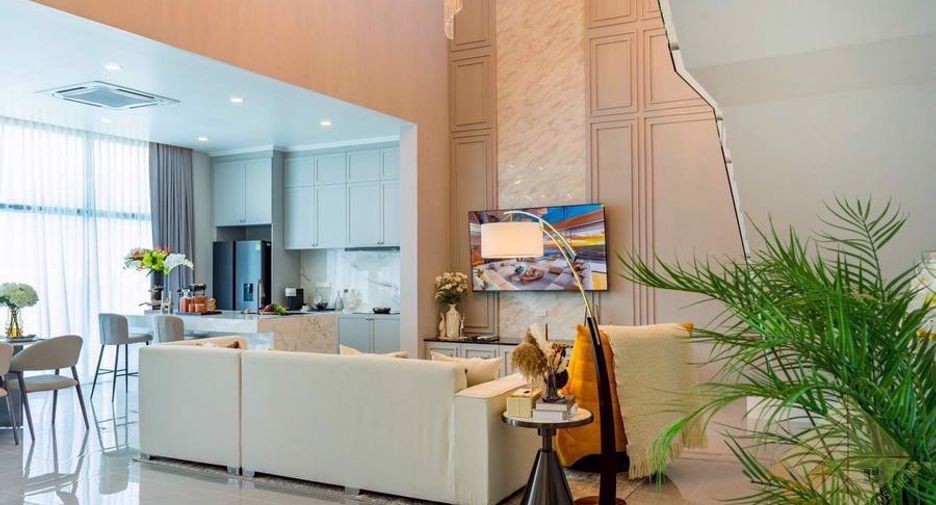 For rent 4 bedrooms house in Huay Yai, Pattaya