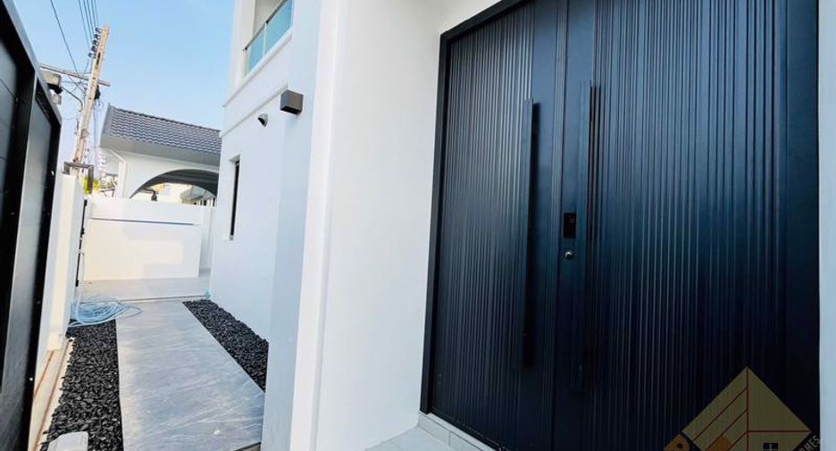 Haus zum Kauf mit 5 Zimmer in Jomtien, Pattaya