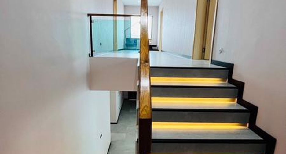 Haus zum Kauf mit 5 Zimmer in Jomtien, Pattaya
