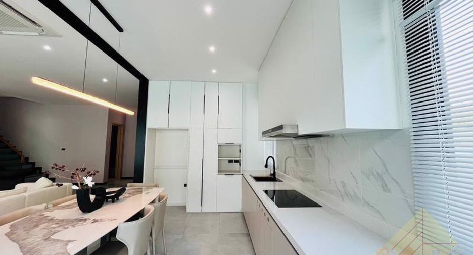 Haus zum Kauf mit 5 Zimmer in Jomtien, Pattaya