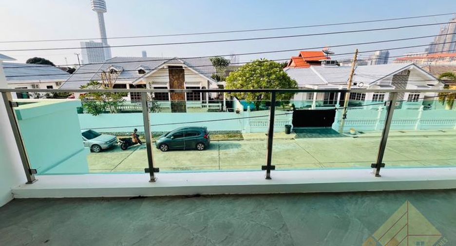 Haus zum Kauf mit 5 Zimmer in Jomtien, Pattaya