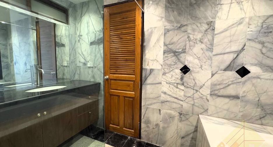 À vendre 2 chambres condo à South Pattaya, Pattaya