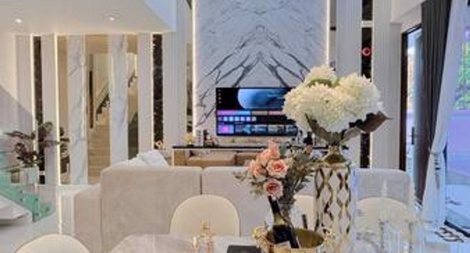 Haus zur Miete mit 4 Zimmer in Jomtien, Pattaya