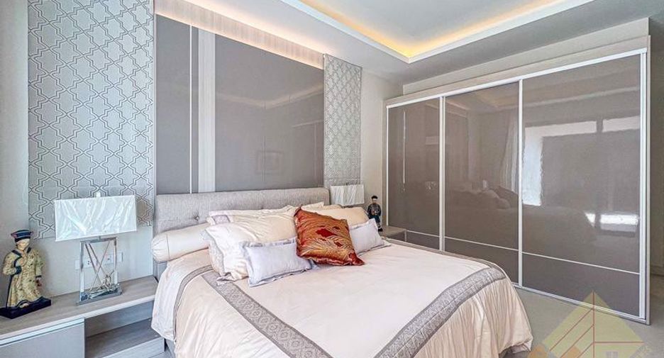 For sale 5 ベッドルーム house in Bang Lamung, Chonburi