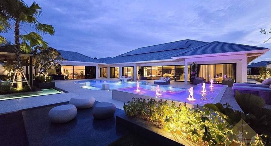 For sale 5 ベッドルーム house in Bang Lamung, Chonburi