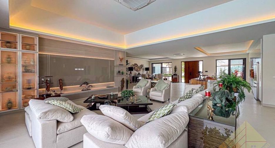 For sale 5 ベッドルーム house in Bang Lamung, Chonburi