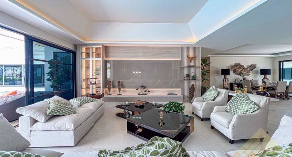 For sale 5 ベッドルーム house in Bang Lamung, Chonburi