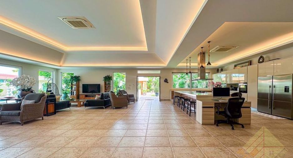 Casa en venta de 5 habitaciones en East Pattaya, Pattaya