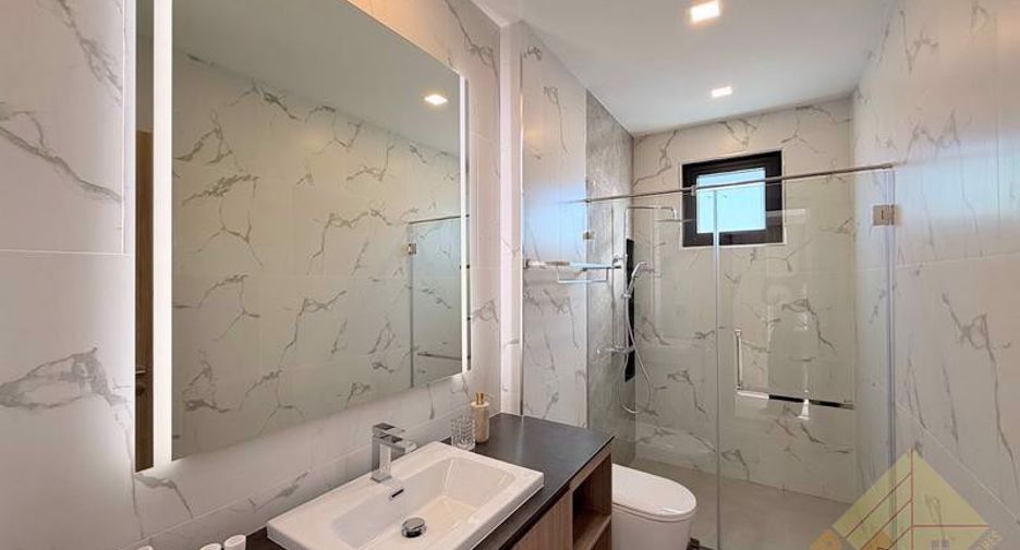 Casa en venta de 3 habitaciones en East Pattaya, Pattaya