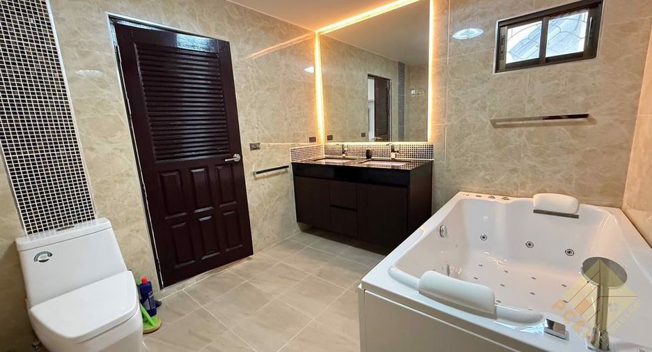 À louer et à vendre 3 chambres maison à East Pattaya, Pattaya