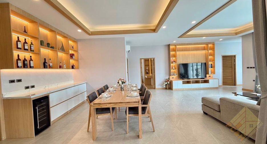 For rent and for sale 5 bedrooms house in East Pattaya, Pattaya
