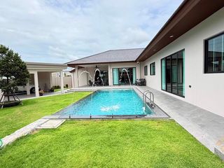 For Rent 5 Bedroom House In Bang Lamung, Chonburi