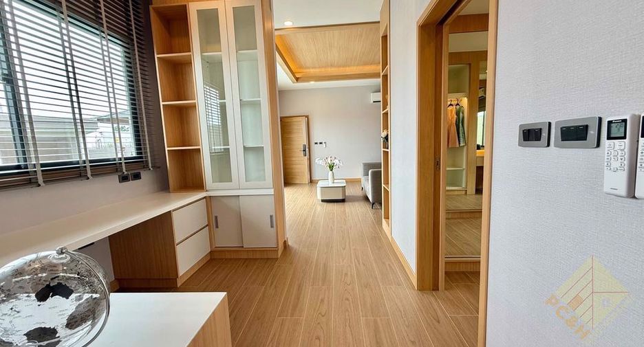 For rent and for sale 5 bedrooms house in East Pattaya, Pattaya