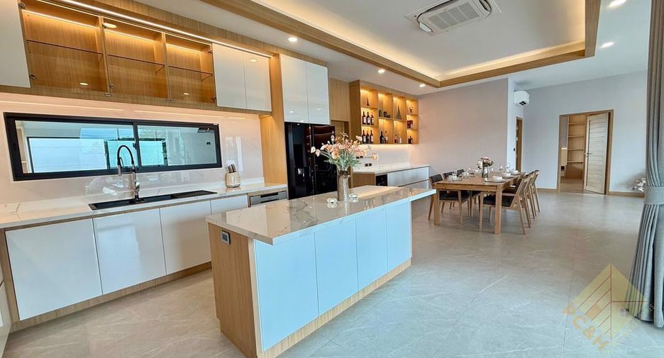 For rent and for sale 5 bedrooms house in East Pattaya, Pattaya