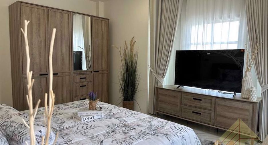 For sale 4 bedrooms house in East Pattaya, Pattaya
