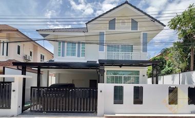 For sale 4 bedrooms house in East Pattaya, Pattaya