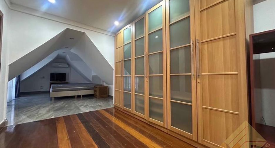 For rent 7 bedrooms house in Jomtien, Pattaya