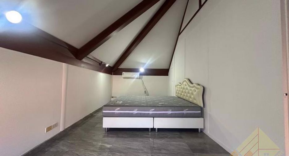 For rent 7 bedrooms house in Jomtien, Pattaya