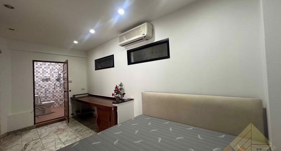 For rent 7 bedrooms house in Jomtien, Pattaya