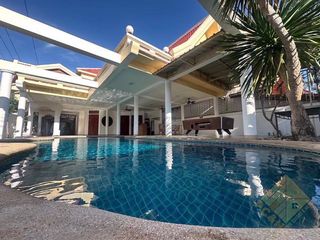 For Rent 7 Bedroom House In Bang Lamung, Chonburi