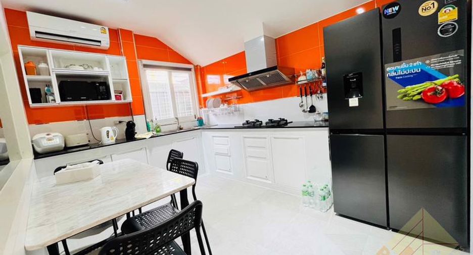 Haus zum Kauf mit 2 Zimmer in Jomtien, Pattaya