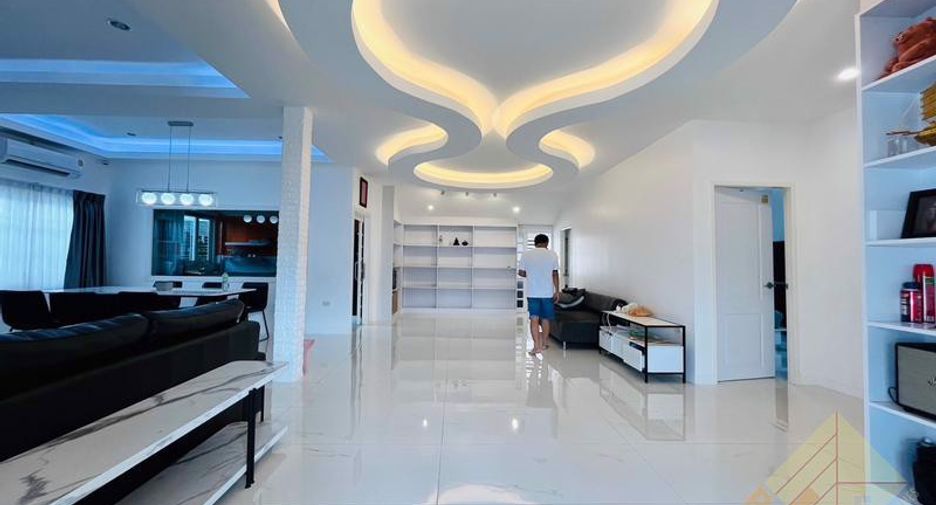 Haus zum Kauf mit 2 Zimmer in Jomtien, Pattaya