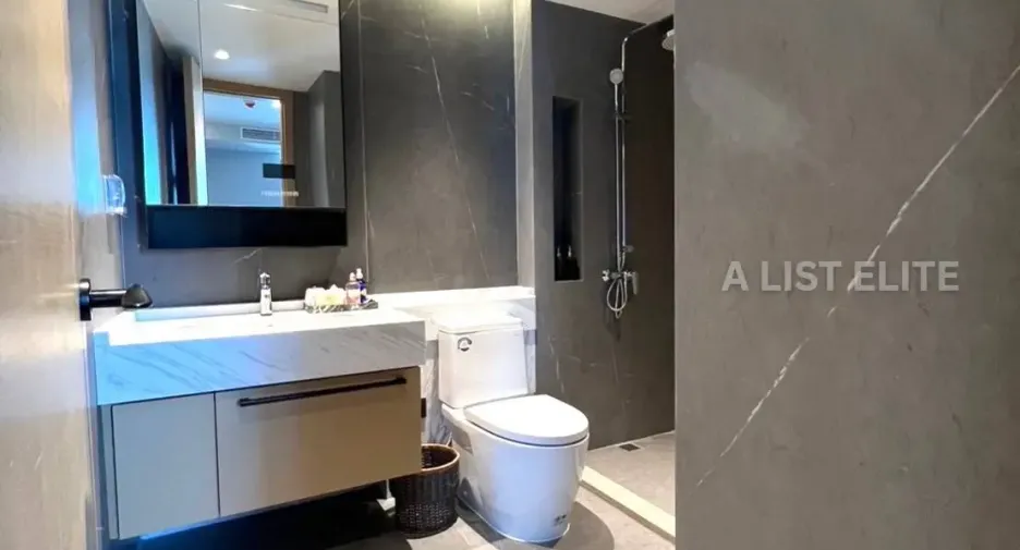 For sale 1 bed condo in Pratumnak, Pattaya
