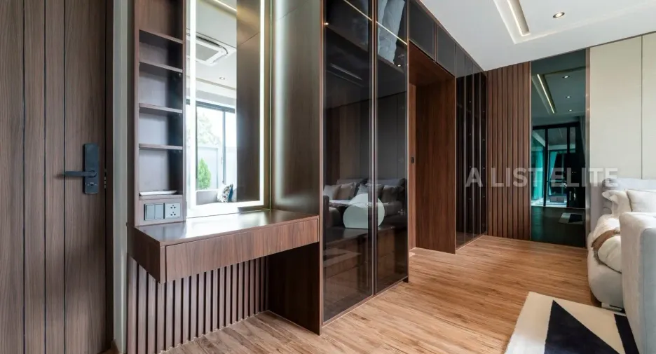 For sale 5 bedrooms house in East Pattaya, Pattaya