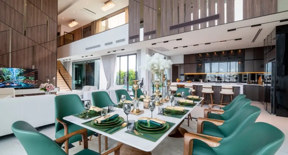 For sale 5 bedrooms house in East Pattaya, Pattaya