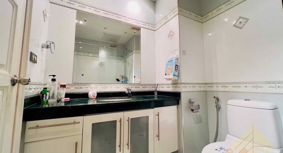 Wohnung zum Kauf mit 2 Zimmer in Pratumnak, Pattaya