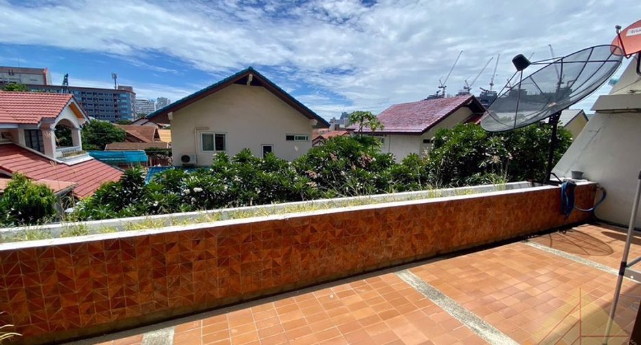 For sale 2 ベッドルーム condo in Jomtien, Pattaya
