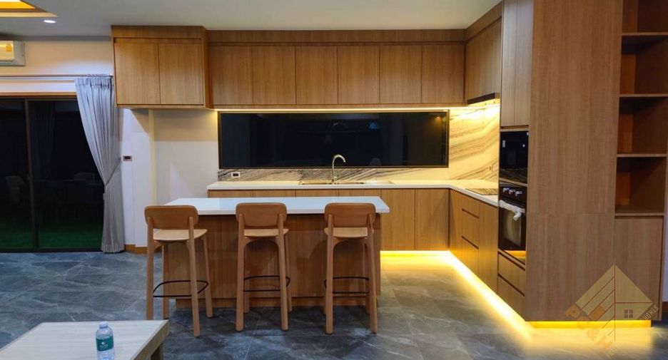 For rent and for sale 3 bedrooms house in Huay Yai, Pattaya